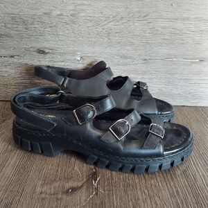 Earth Shoe Black Leather Triple Buckle Chunky Sandal Size 11